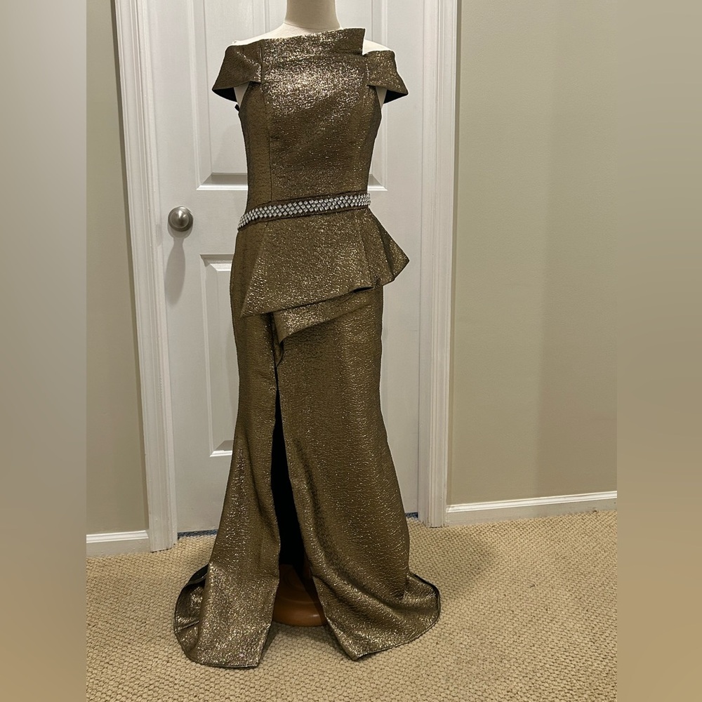 TERANI GOWN